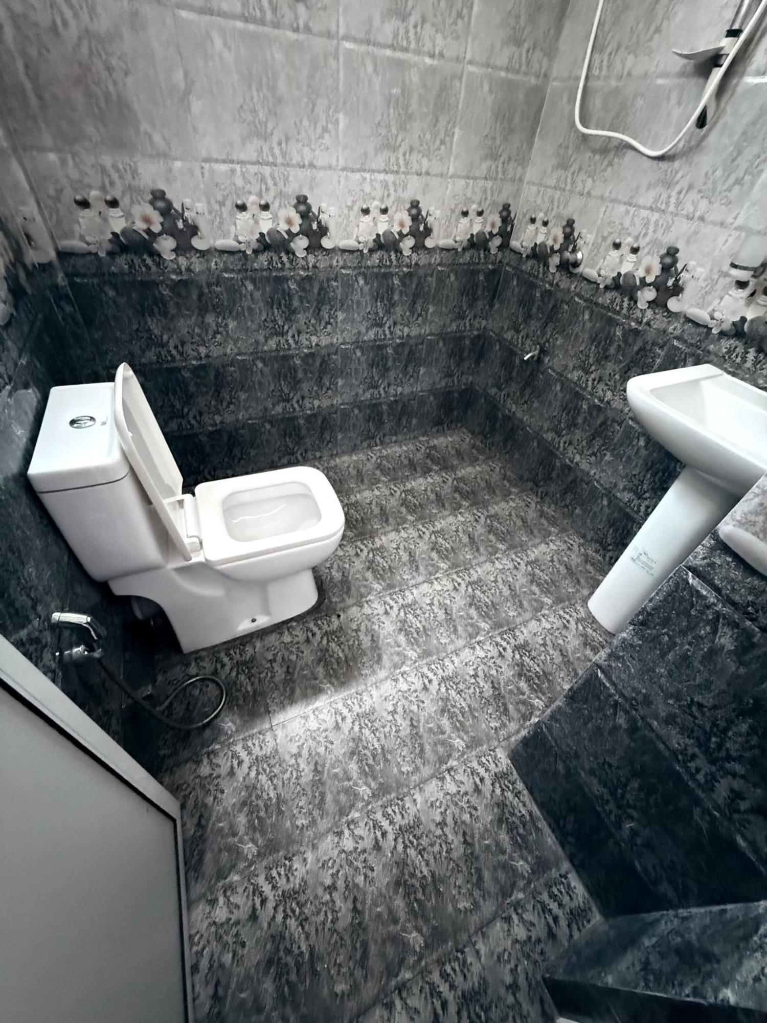 Home Living Unit Галле Экстерьер фото