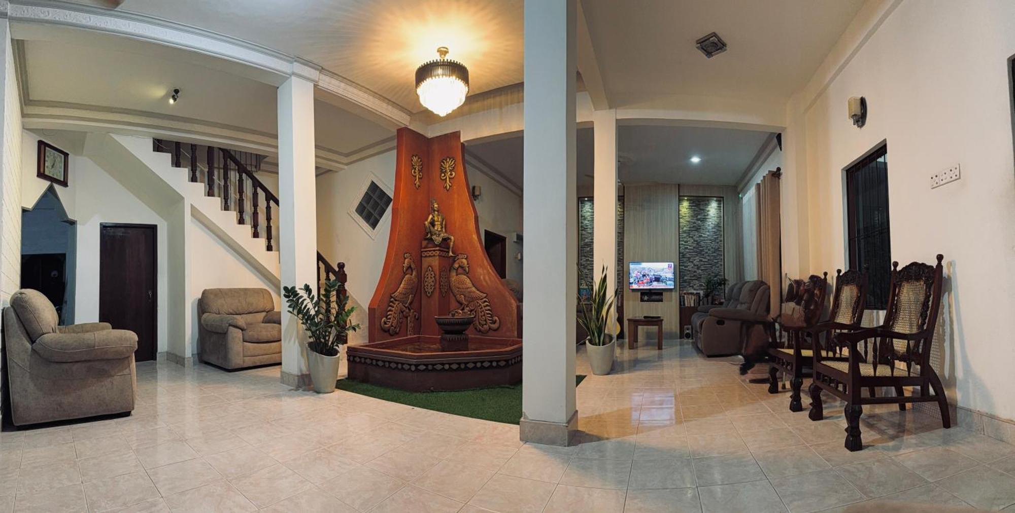 Home Living Unit Галле Экстерьер фото